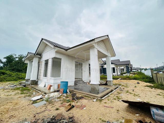 BANGLO Kg BANGGOL SAMAN, EXIT HIGHWAY BUKIT MERBAU, KOK LANAS 1