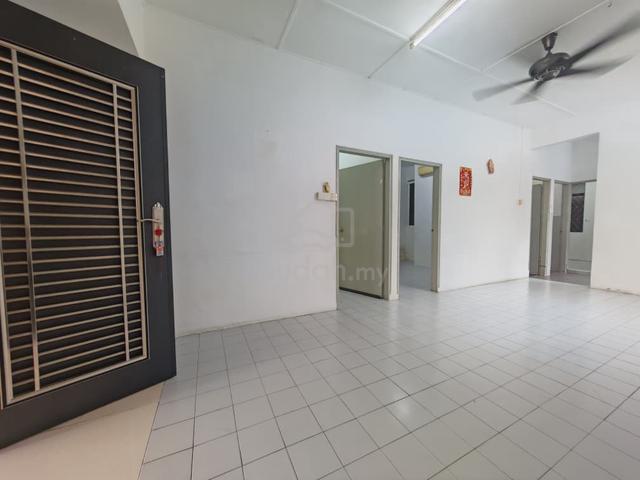 Johor Jaya Jalan Teratai 21 Single Storey End Lot House 3 Bed Freehold 1