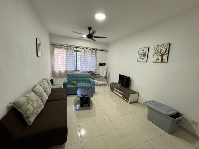 The Embassy Suites (Duta Impian) 1