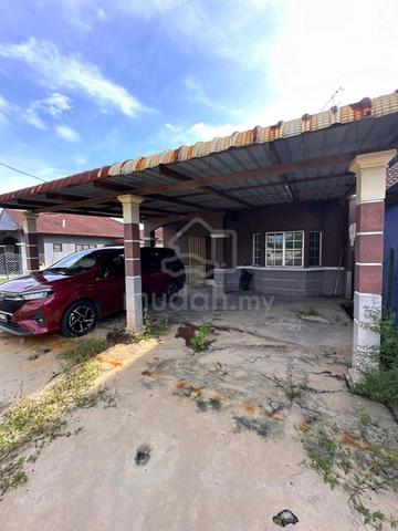 FLEXIBLE BOOKING RENOVATED Taman Desa Mawar Tanjung Karang Selangor 1