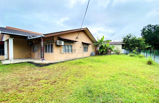 CORNER LOT FACING OPEN 🔥 1-Storey Taman Amansari Sg Buloh FOR SALE! 1