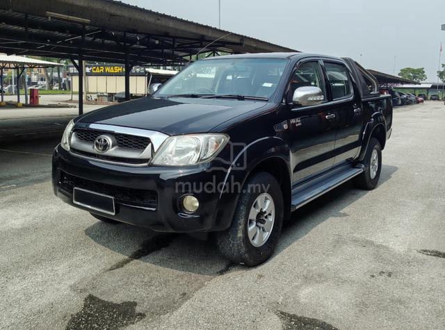 2010 CASH OTR Toyota HILUX 2.5G FACELIFT (A) D/CAB - 1
