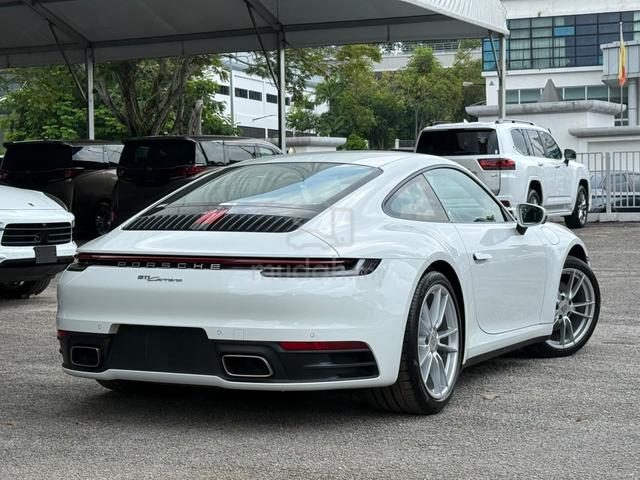 2022 Porsche 911 3.0 CARRERA 5A/6000KM RED INT - 2