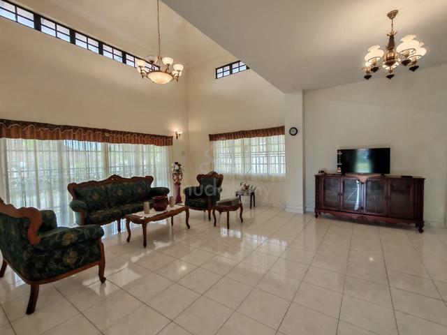 Kulai Bandar Putra Gate C Bungalow House Partial Furnish For Rent 1