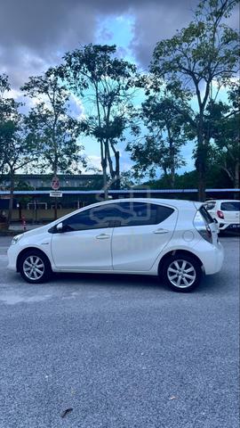 2012 Toyota PRIUS C 1.5 (HYBRID) (A) - 5