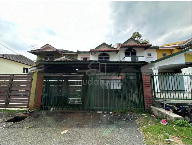 [Facing Garden] 2 Storey Terrace, Desa 4, Bandar Country Homes, Rawang 1