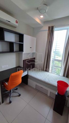 Garden Plaza Cyberjaya Female Room Cheap Rent with wifi❗❗ 1