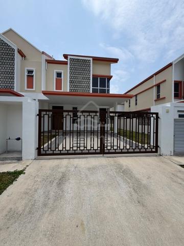 Rumah cantik untuk disewakan alam sari bangi caralyn 2 besar cantik 1
