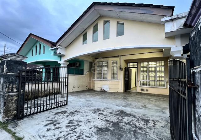 Bandar Putra Single Storey For Sale Condition Cantik 1