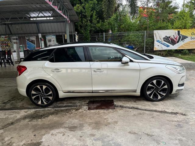 2015 Citroen DS5 1.6 (A) - 4