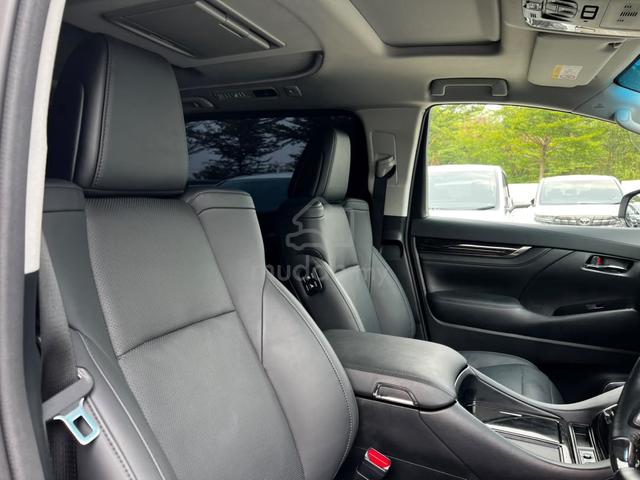 2022 Toyota ALPHARD 2.5 SC Modelista Sunroof Dim - 4