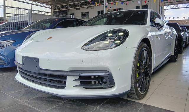 2020 Porsche PANAMERA 4 E-HYBRID 2.9L (A) - 2