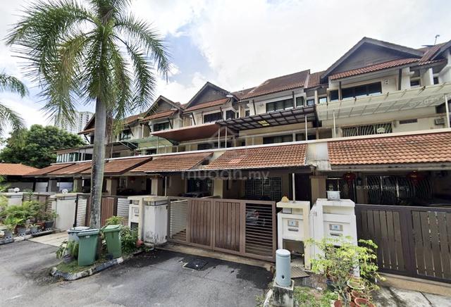 5 bedroom 3 Storey Terrace Landed House Jelutong Slim Villa Solok Slim 1