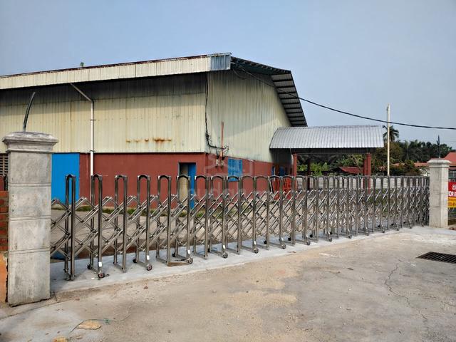 Big Size 43,560 sqft Detached Factory for Rent @ Muar Main Road 1