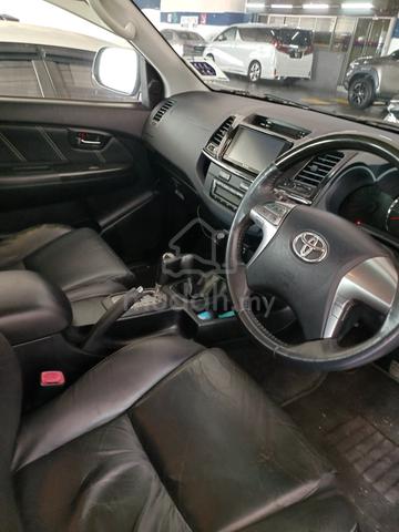 2015 Toyota FORTUNER 2.7 V TGN51R ENHANCED (A) - 1