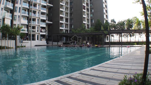 Univ 360 Place 1