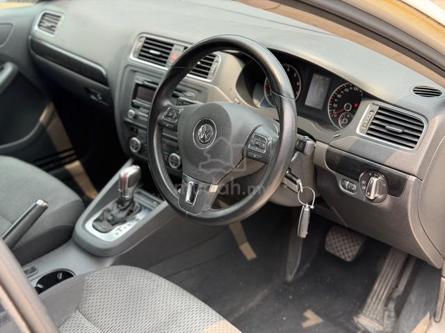 Volkswagen Jetta 1.4 AT - 5