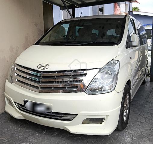 2012 Hyundai GRAND STAREX 2.5 ROYALE FACELIFT (A) - 1