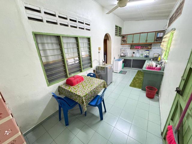 Batu Pahat, Taman Bilal, Jalan Bilal, Single storey terrace house 4