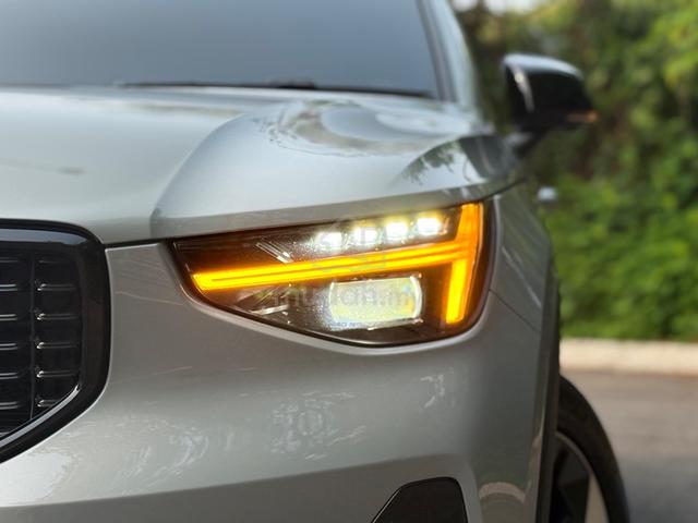 Volvo XC40 2.0 B5 ULTIMATE/F.S.R/BANKER OWNER/PM - 4