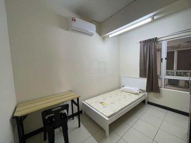 Cova Villa Condo Kota Damansara Male Medium Aircon Room F/F Near MRT 1