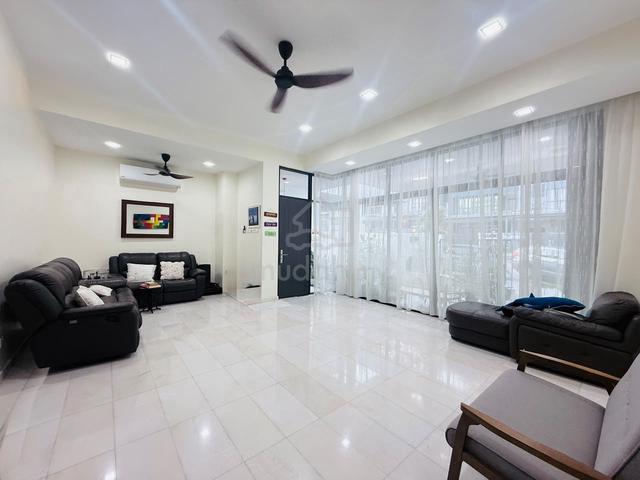 3 Sty Superlink@ Sutera Heights, Balakong, Freehold, Reno, Super Cheap 1