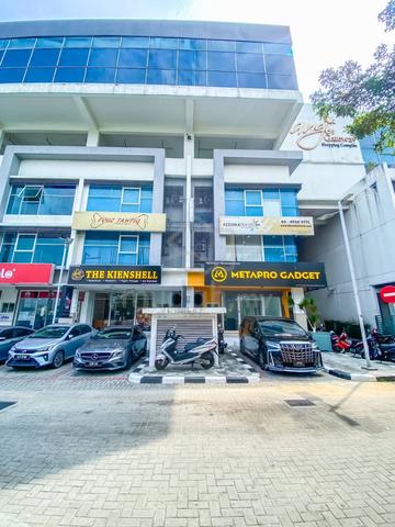 BUMI END LOT 4368ft 3 Storey Shop Lot Bangi Gateway 1