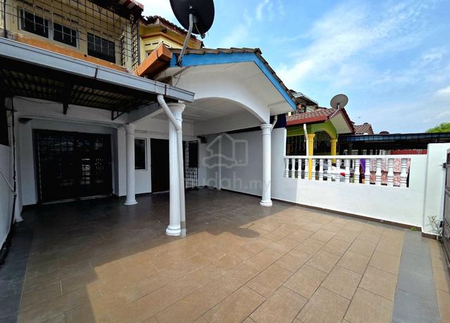 MURAH🔥 Double Storey, Taman Dato Hormat, Telok Panglima Garang 1