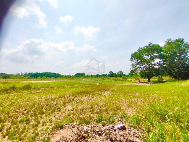 FREEHOLD PRIME AREA 7.5 acres Commercial Land Nilai Impian 1
