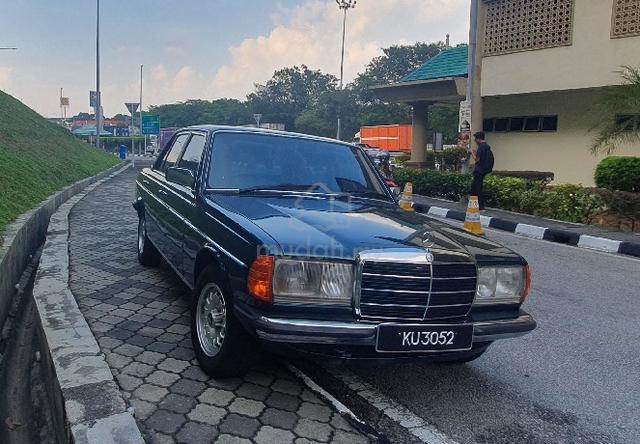 1995 Mercedes Benz 200 2.0 W123 (M) - 1