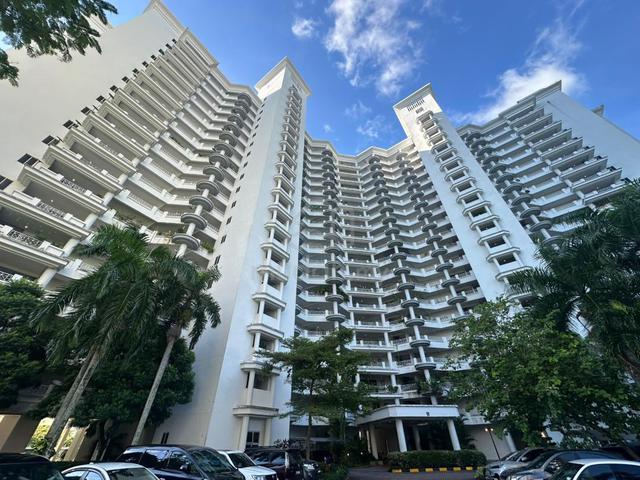 Marina Bay Condominium 1