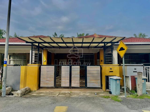 Teres Setingkat Setengah Taman Seri Changgang Klia  1