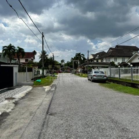 Renovated Detached House in Bandar Baru Bangi Below Market Value! 1