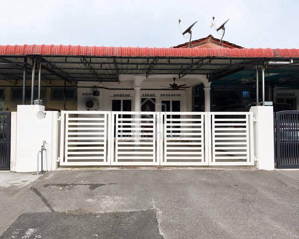 Taman Sri Mawar Senawang Teres 20x70 Porch Luas Boleh Muat 2 Kereta 1