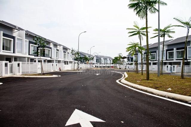 FULLY FURNISHED, 2Storey Terrace, Bdr Baru Enstek, N.Sembilan 2