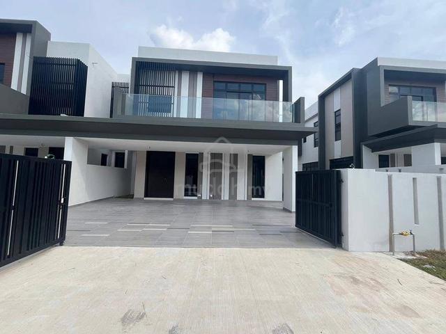 Taman Danga Sutera - Semi-D House 1