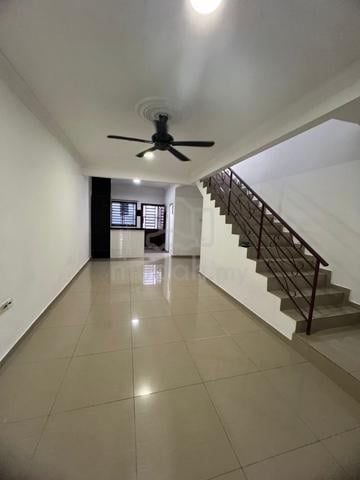 Fully Renovated Corner Pasir Gudang Low Cost 1