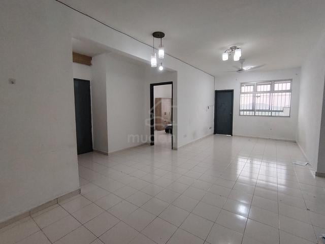 Skudai Selesa Jaya Villa Krystal 3Beds 2Baths Rent Low Deposit 1