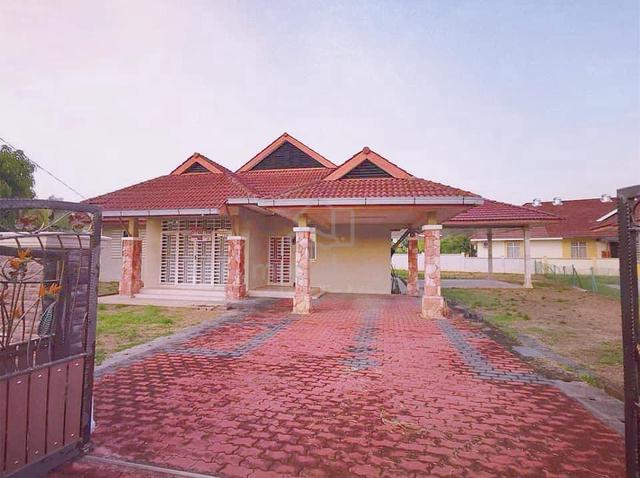 Villa Batu Kawan For Rent! 1
