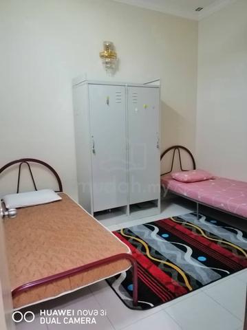 Bilik sewa perempuan single/sharing di station 18, Pengkalan 1