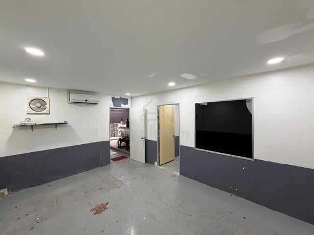3 Storey Shop Lot The Atmosphere, Equine Park, Seri Kembangan 1