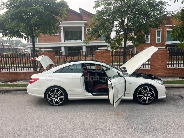11/12 Mercedes Benz E250 Coupe AMG Sport Plus - 3