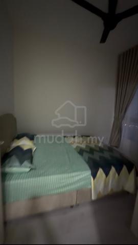 Non Sharing Medium Room with Aircond 1