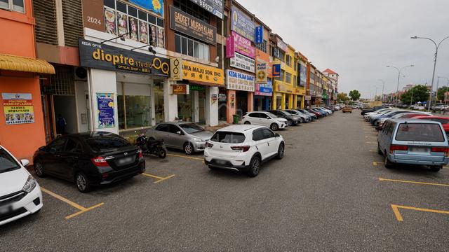 Corner Shop Facing Main Road  Teluk Pulai Klang 1