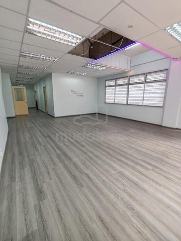 Mount Austin Shoplot Facing Main Road For Rent 1
