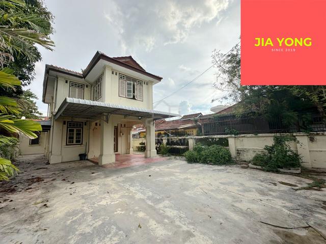 Georgetown bungalow house for rent jalan utama 1