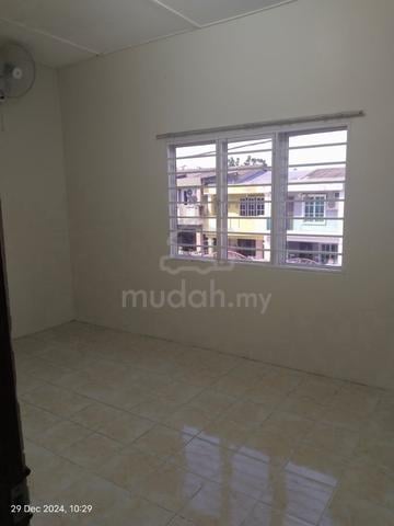 2-storey Terraced House For Rent Batu Tiga 1