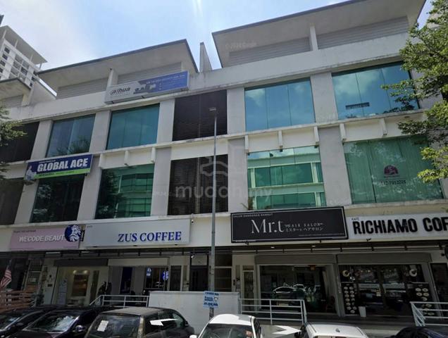 3 Storey Shoplot For Sale At Bandar Kinrara Puchong , Bk5A 1