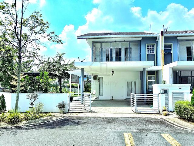 CORNER LOT FACING OPEN Double Storey Bandar Enstek Nilai 1
