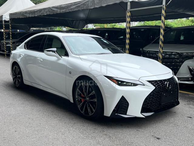2023 Lexus IS300 2.0 FSPT WhiteLtr Sroof 360 Vent - 1